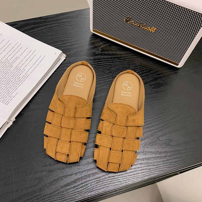 

Baotou half slippers women s summer outer wear 2025 new retro woven hollow breathable comfortable flat bottom lazy sandals 40 хакі