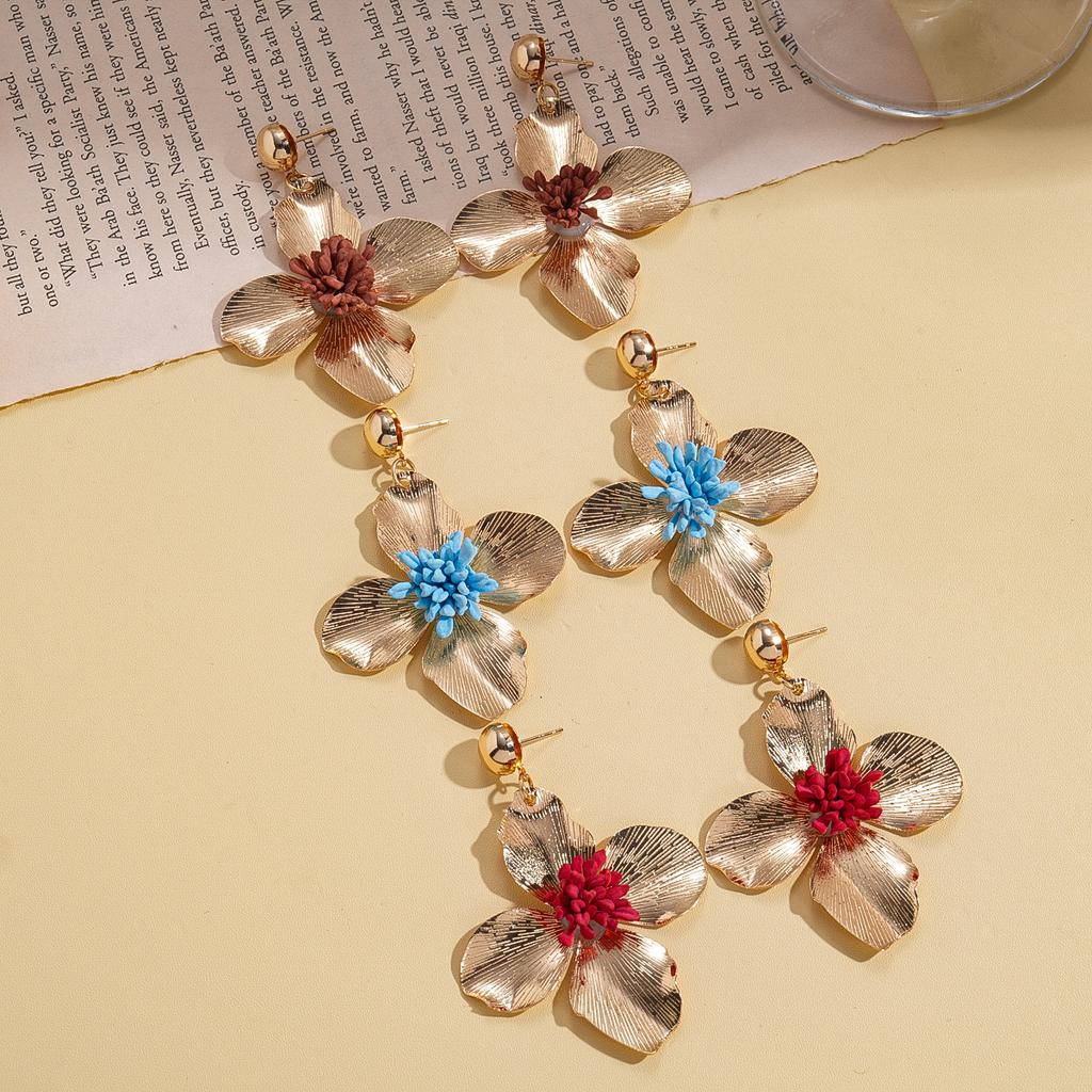 Metallic flower pattern silver needle earrings fashionable personality versatile earrings