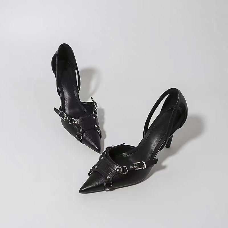 Špičaté mělké nýty, jednoslovné přezkové pásky, lodičky, dámské duté tenké podpatky, sexy vysoké podpatky, oblíbené nové modely pro podzim 2025