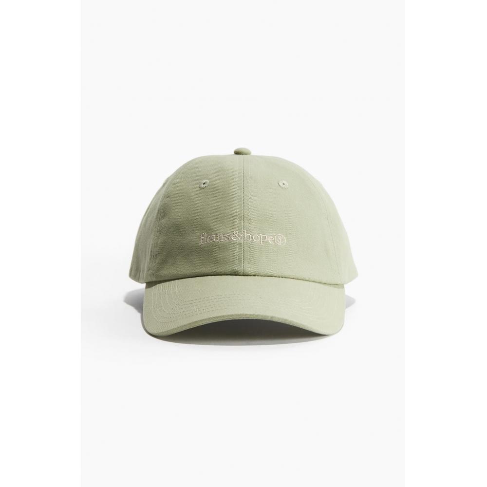 

Хлопковая кепка с вышивкой HM Green Fleurs