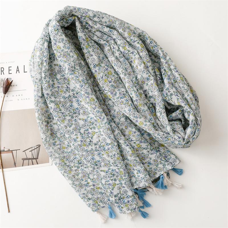 Women Elegant Plant Print Scarf for Women - Breathable, Fashionable, and Warm Polyester Shawl for Casual Outings