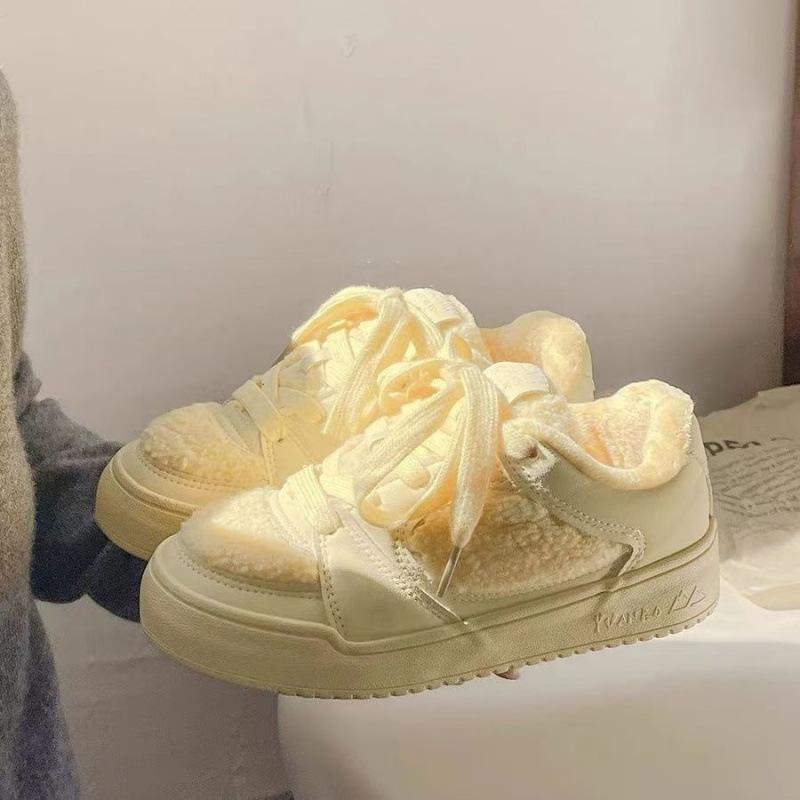 

High value autumn and winter piled thickened cotton shoes cute niche warm board shoes Internet celebrity trend campus student shoes women 35