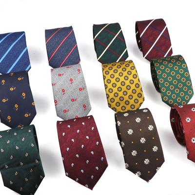 Cravatta da uomo Cravatta scozzese a righe da 7 cm per abito da matrimonio maschile sul posto di lavoro
