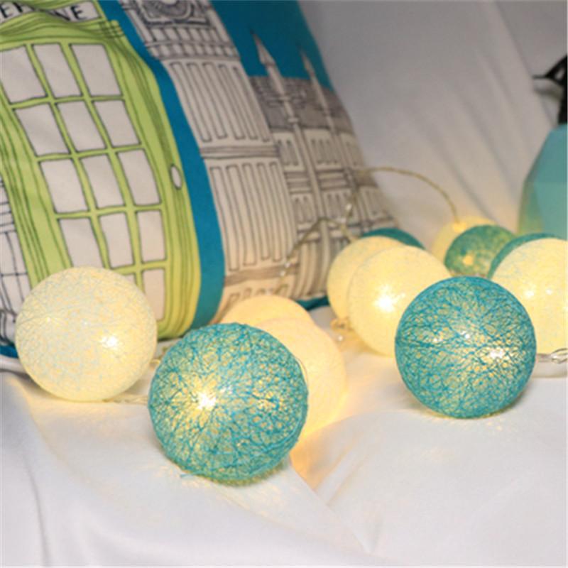 Catena di Luci a LED Palline di Cotone Thailandia - 6cm Scintillanti Decorazioni Natalizie e per la Camera da Letto