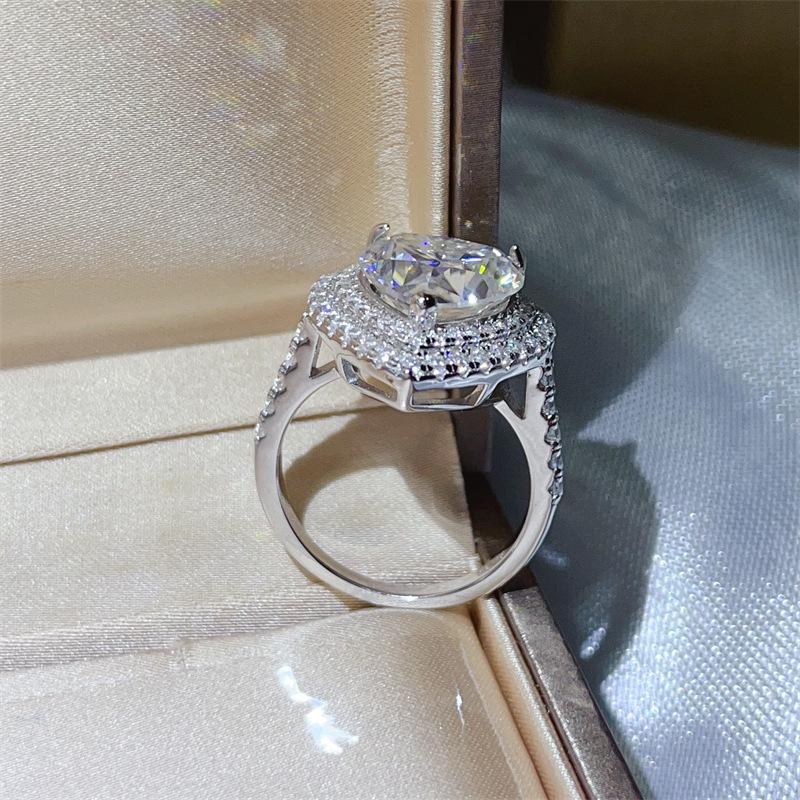 5-Carat D Color Heart-Shaped Moissanite Ring with Micro-Pave, Luxury Design for Women, European and American Style, Popular Exaggerated Diamond Ring.