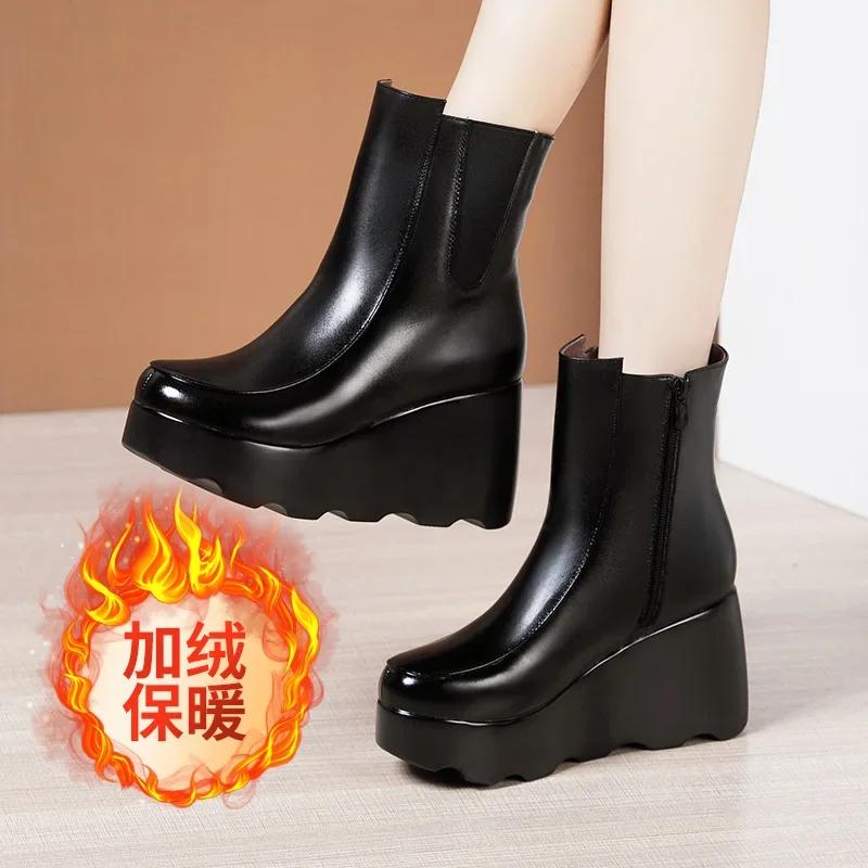 Mărimi Mici 32-43Pantofi de Pluș cu Talpă Groasă Iarnă Femei 2025 Eleganți Tocuri Înalte Wedge Glezne Cizme Botine din Piele Moale Platformă