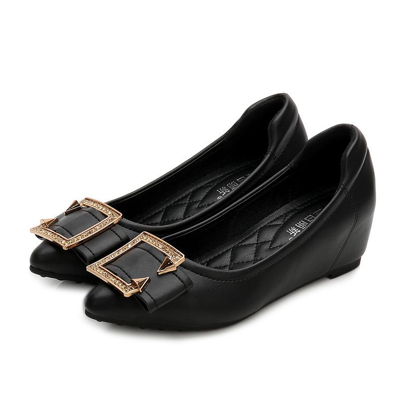 

Женские лоферы на танкетке со стразами на весну 2025 года - Средний каблук, Мягкая подошва, Заостренный носок 33 чёрный