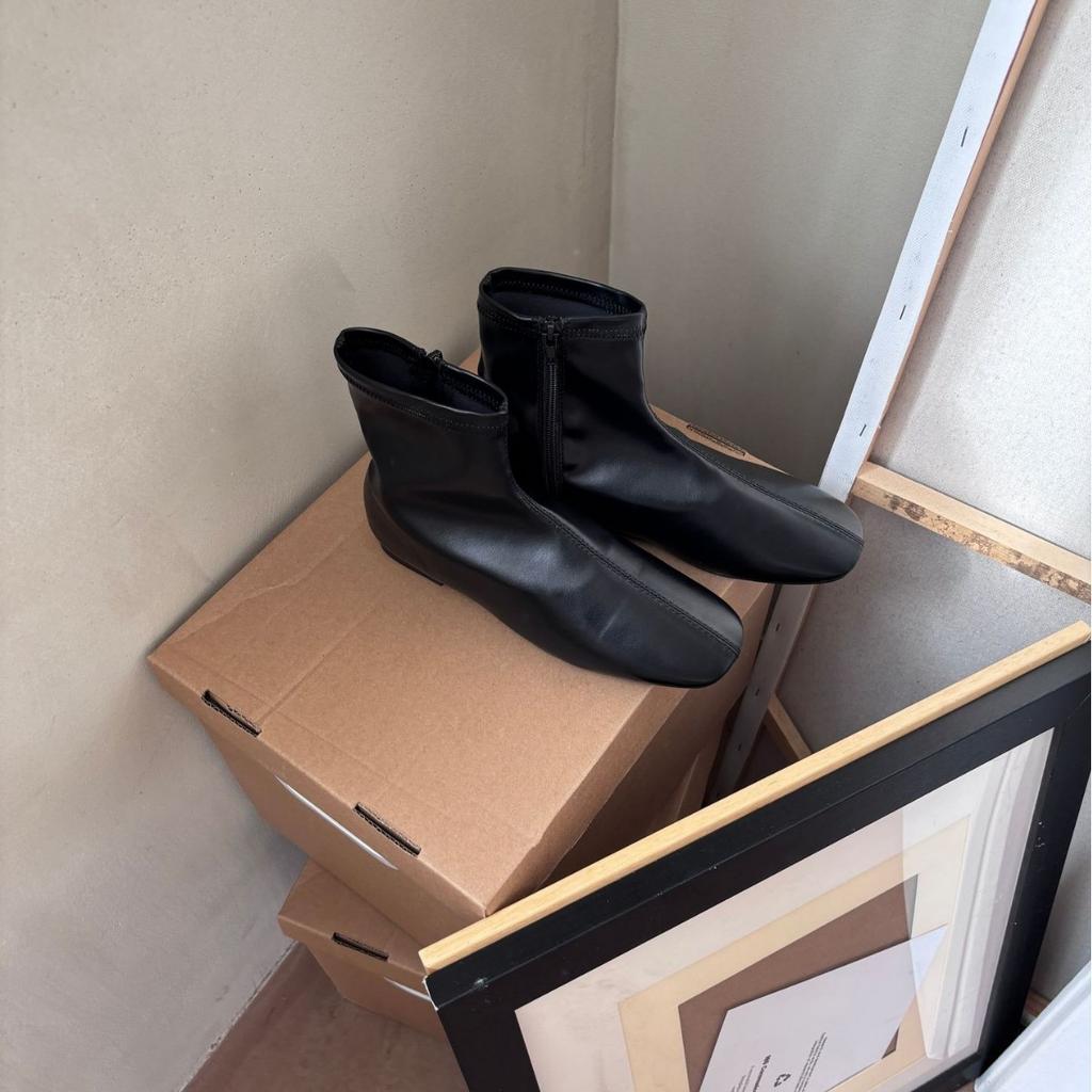 2025 Winter New Square Head Low Tube But Knee Soft Leather Martin Fashion Inner Slope Heel Women's Short Boots