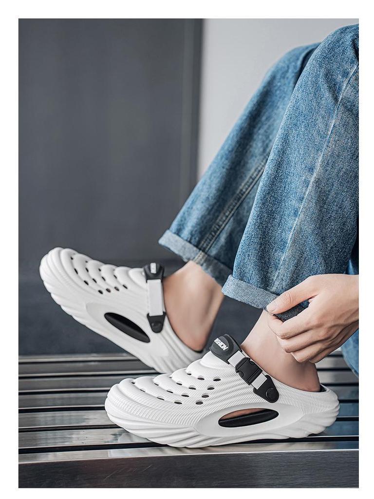 2025 Men's Closed-Toe Thick-Soled Summer Garden Sandals - Sporty, Casual, Plus Size.