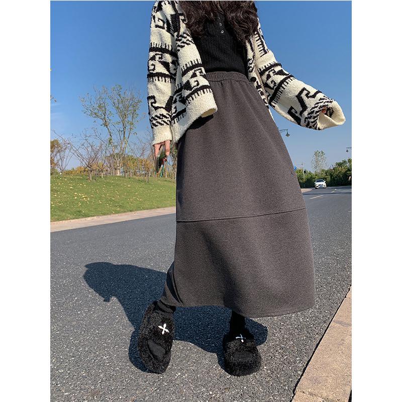 Women's 2026 Black Wool Plaid High-Waist A-line Skirt - Autumn/Winter Slimming Mid-Length