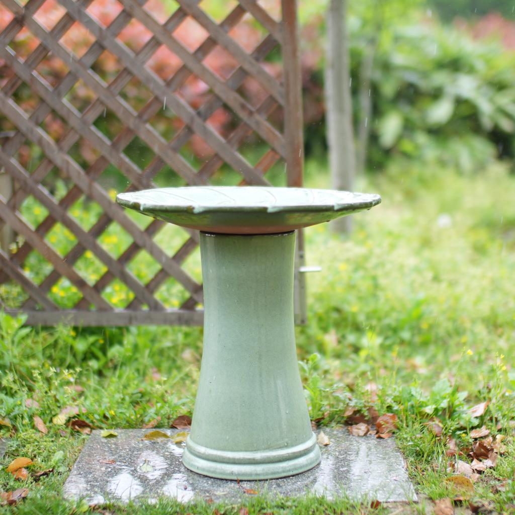 Handmade Ceramic Bird Bath (diameter 43 cm, Height 45 cm), Light Green, Radial Swirl Relief, Weatherproof & Frost-Resistant, for Garden, Terrace