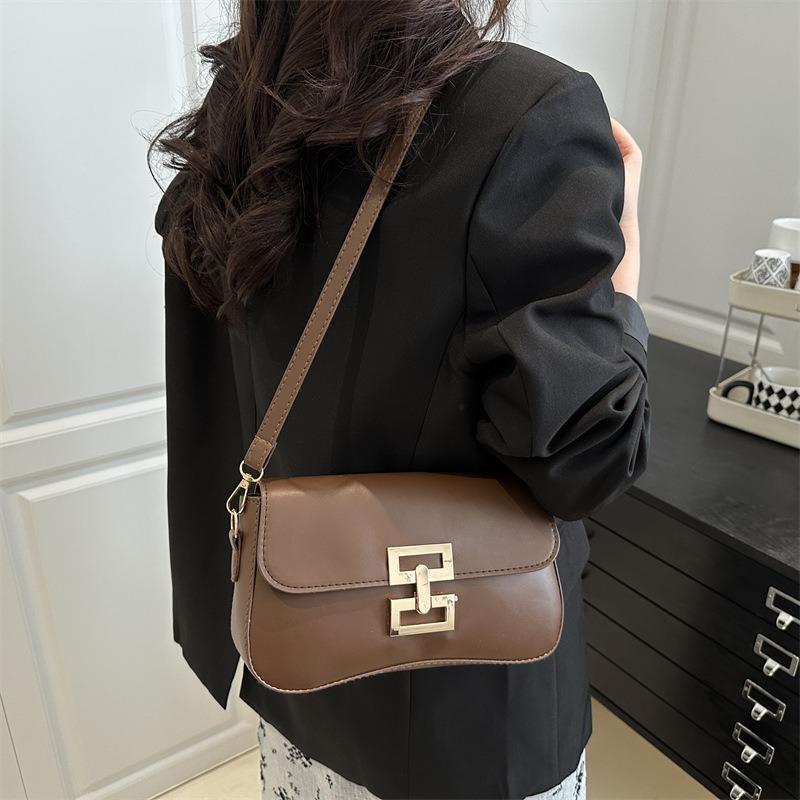 Fashion and Simple Temperament Summer New Versatile Casual Solid Color One Shoulder Crossbody Small Square Bag Woman