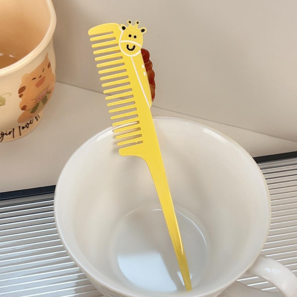 Cartoon Long-handled Comb Cute Bear-shaped Hairbrush Creative Design Fashionable Student-friendly Portable Straightening Comb