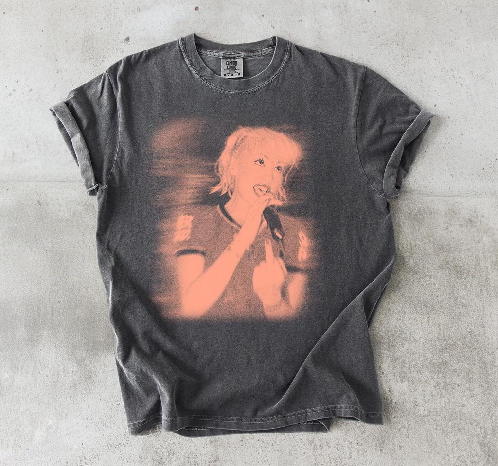 Comfort Colors® 90er Pop Rock Vintage T-Shirt, Musikfan Geschenk für Sie, Retro Konzert Sänger Stil, Y2K Bühnen Shirt