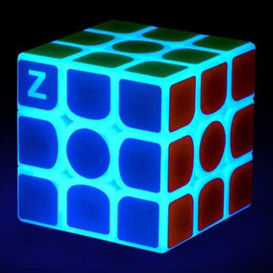 

Kancharo Glow-in-the-Dark Cube, Luminous Cube, Fluorescent Cube (3x3, Blue)