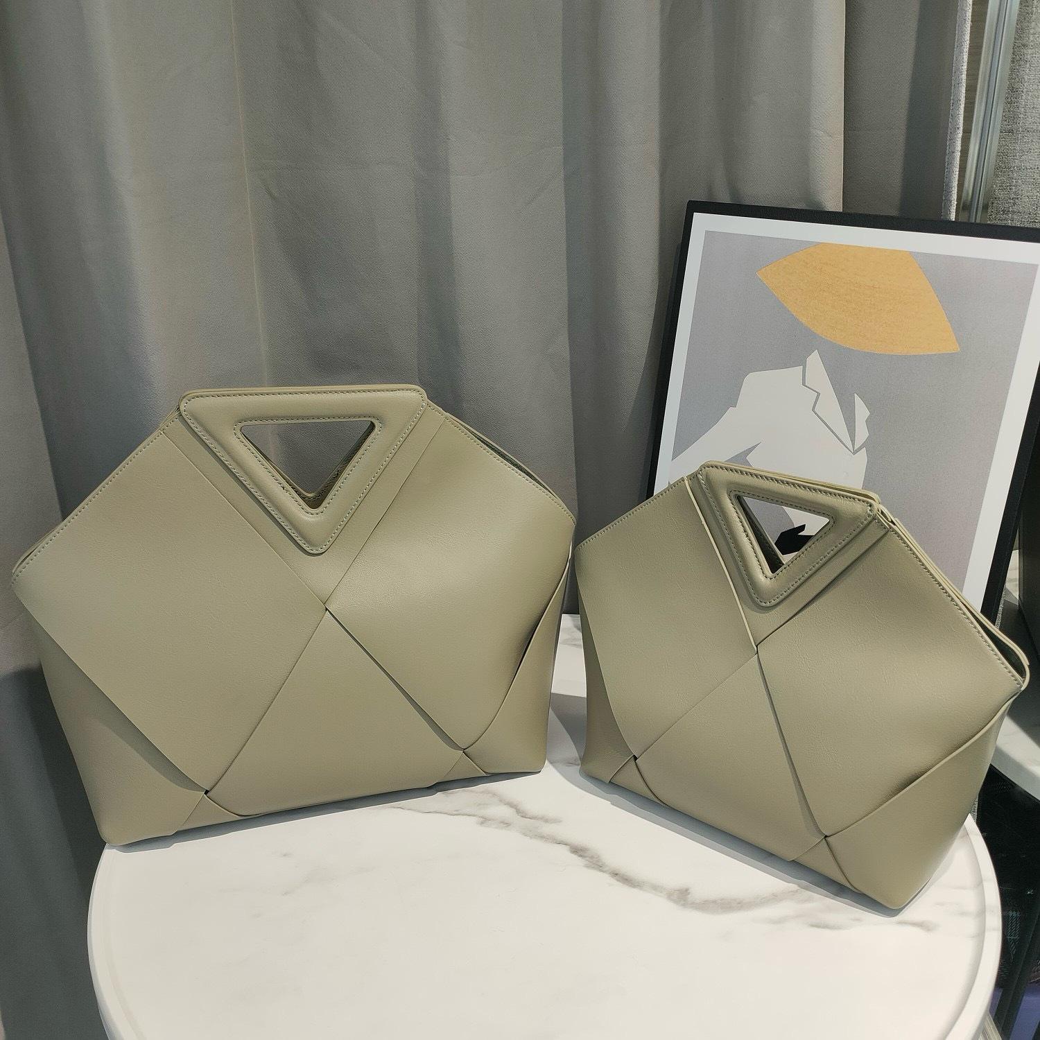 

2024 Женская плетеная сумка из натуральной кожи: Стильная высококачественная сумка через плечо и почтальонка большой вместимости Small: 24x9x25cm