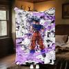 1pz Coperta in Flanella con Stampa Son Goku, Alta Qualità per Tutte le Stagioni, Decorazione per la Casa, Calore e Comfort, Perfetta per Regali di Natale