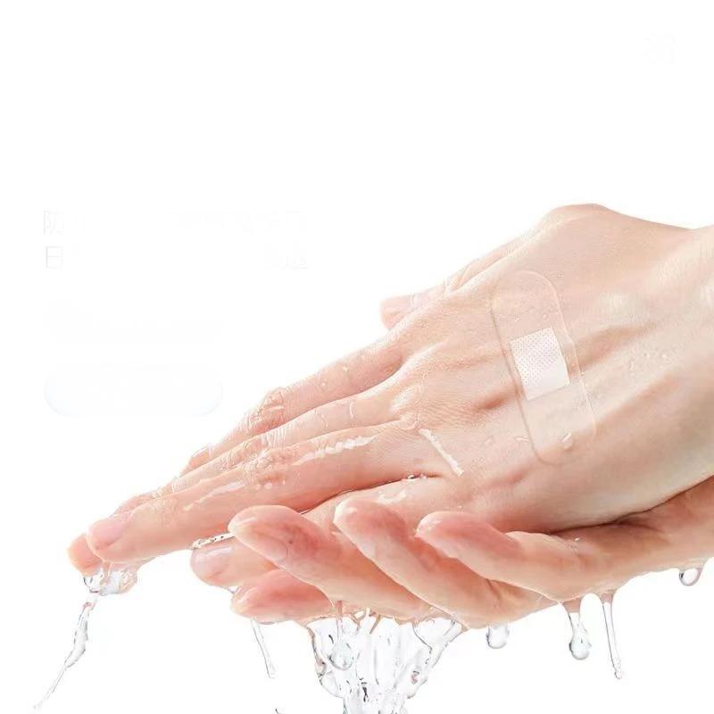 100pcs Waterproof Breathable Adhesive Bandages DressingsMulti-Scenario Use for Bathing, Swimming, and Outdoor Activities