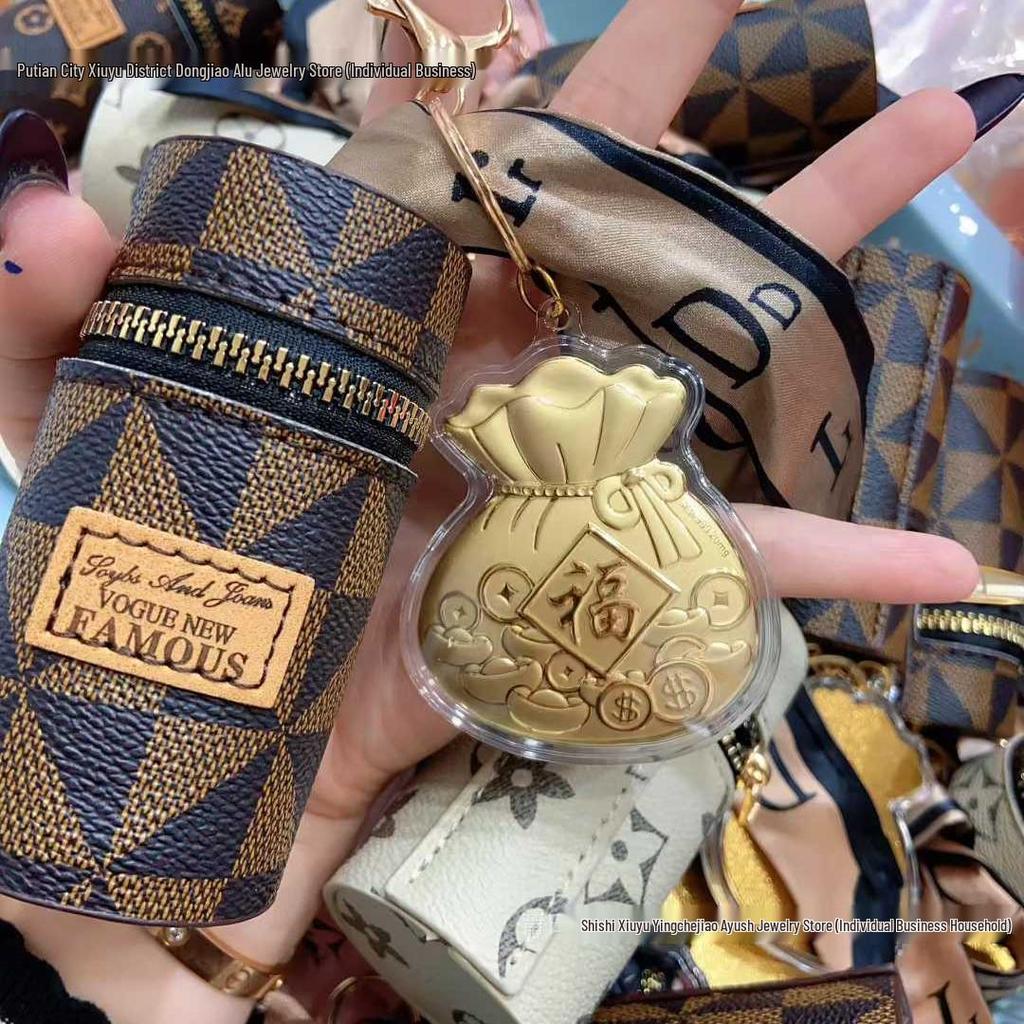 999 Pure Gold Fu Character Keychain: Vintage Flower Bag Charm & Cartoon Ornament Gift