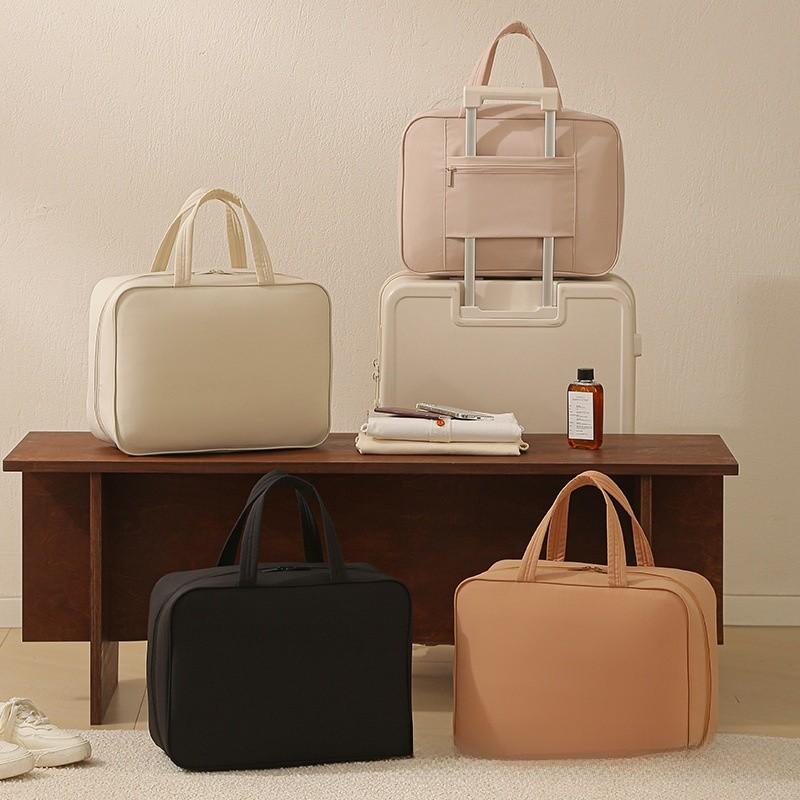 T400 Travel Bag With Multiuse Design For Packing Clothes And Accessories
