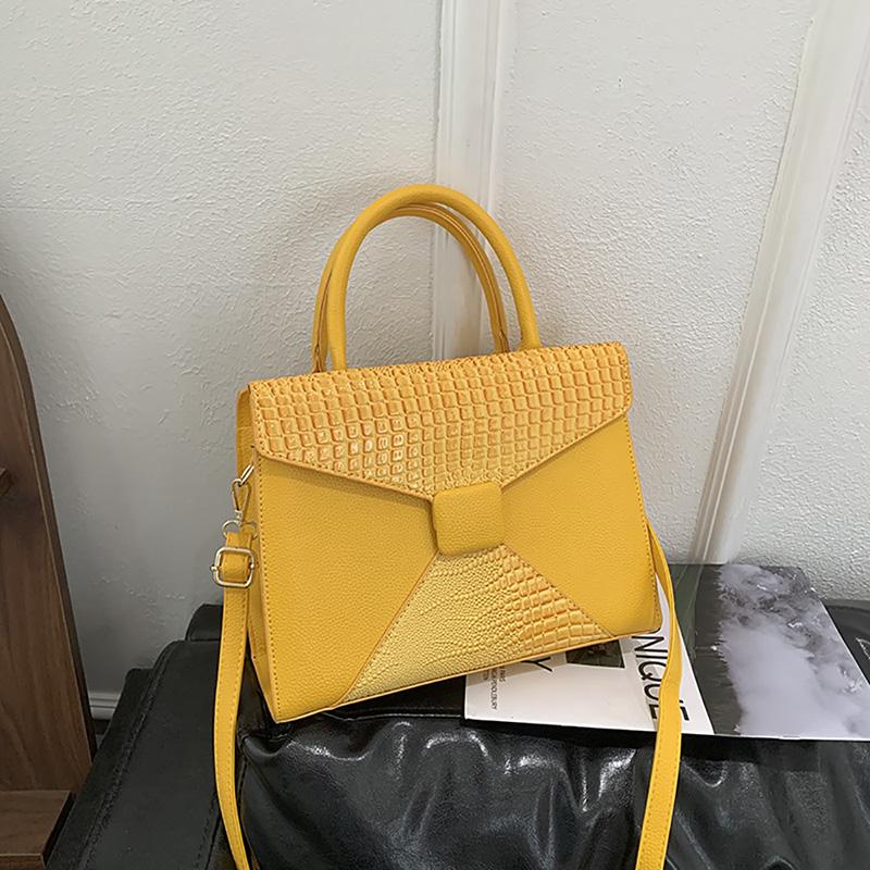 Fashion High-end Leather Texture Tote Bag Design Sense Commute All-matching Light Luxury Shoulder Bag Women's Pop Crossbody Bag