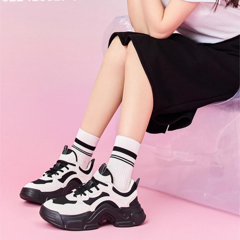 Anta Rabbit Shoes Winter Thick Sole Height Increasing Plush Wear Resistant Low Top Casual Shoes Women Sneakers Black White 922328816-6