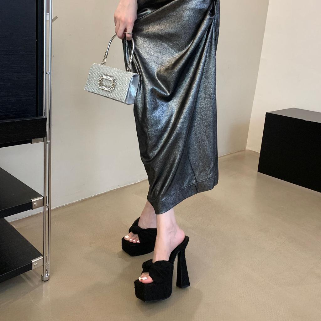 Thick Heel Super High Heels Nightclub Sexy Waterproof Platform Platform Platform Bow Fashion Model Catwalk Cool Slippers Woman