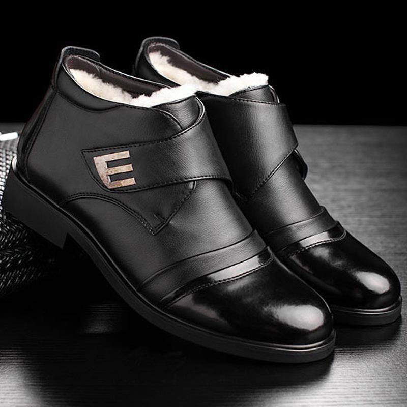 Mieszanka wełny Męskie zimowe buty Rozmiar 38~46 Najcieplejsze skórzane rosyjskie buty śnieżne męskie buty męskie