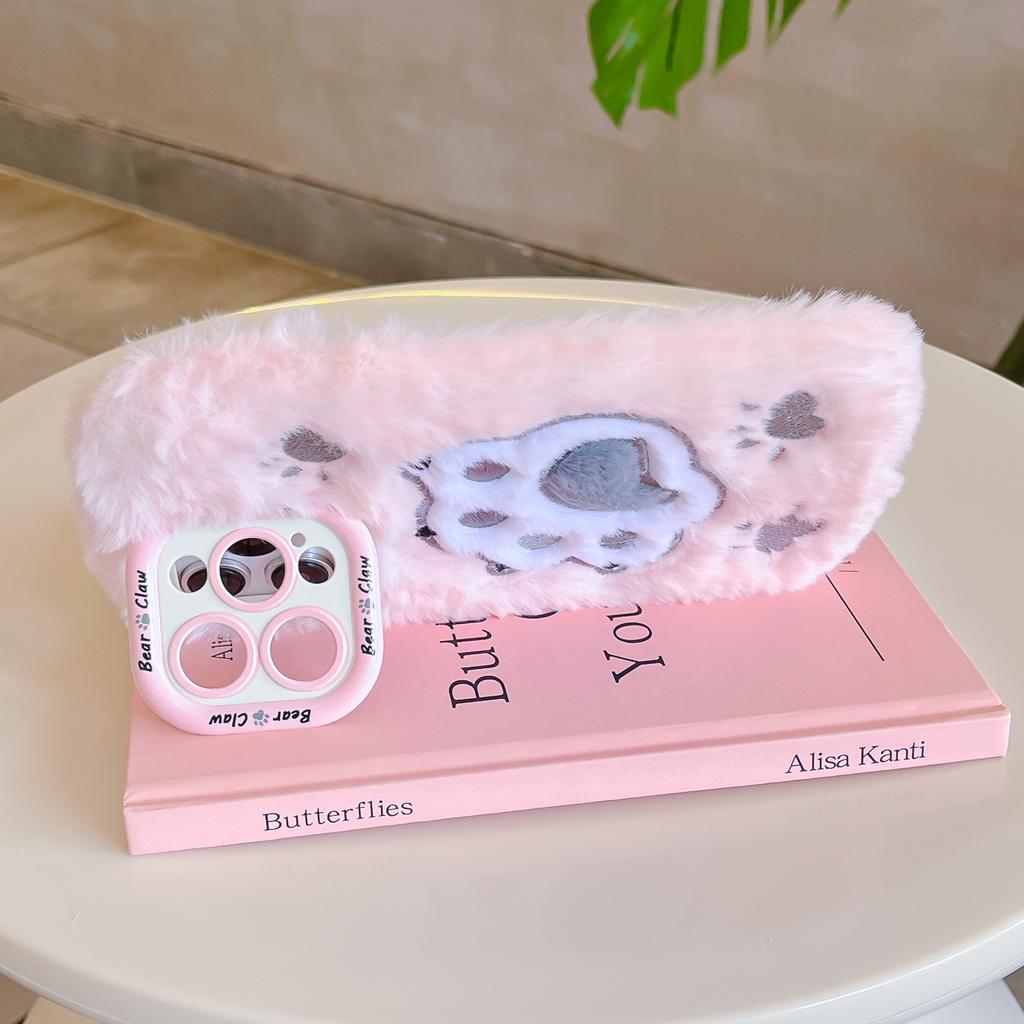 16P autumn and winter plush cat claw mobile phone case is suitable for Apple 17PROMAX trend 15 fine hole lens holder 17AIR