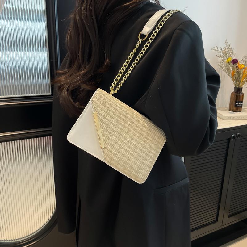 Popular Diagonal Iron Edge Handbag Women's 2025 New Solid Color Small Square Bag Casual Shoulder Messenger Bag Small Square Bag