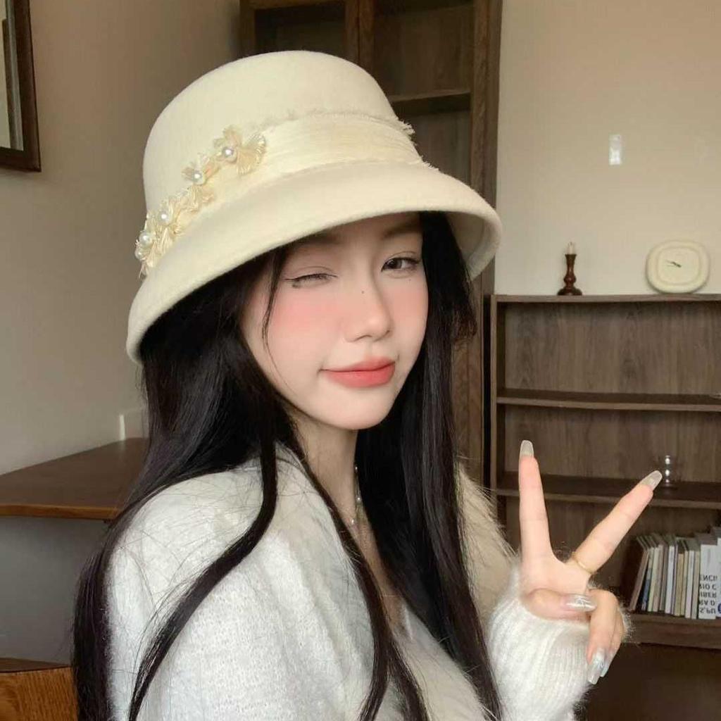 French Romantic Floral Wool Fedora: Women's Autumn/Winter Elegant Small Face Lampshade Socialite Bucket Hat.