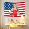 Zpěvačka Sabrina Carpenter Krátký a Sladký Vlajkový Transparent Nástěnná Dekorace pro Obývací Pokoj Ložnici Garáž Bar Domácí Klub Živé Umění Dekorace