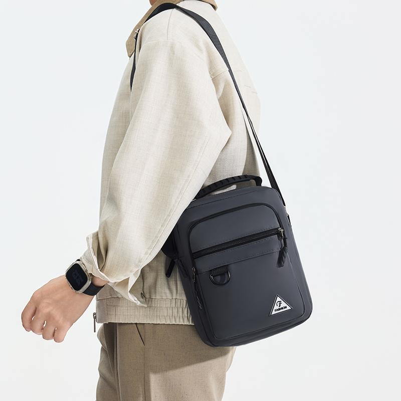 New Simple Casual Business Men Bag Water-Repellent Crossbody Bag Fashion Trendy Shoulder Bag for Daily Use Travel Work