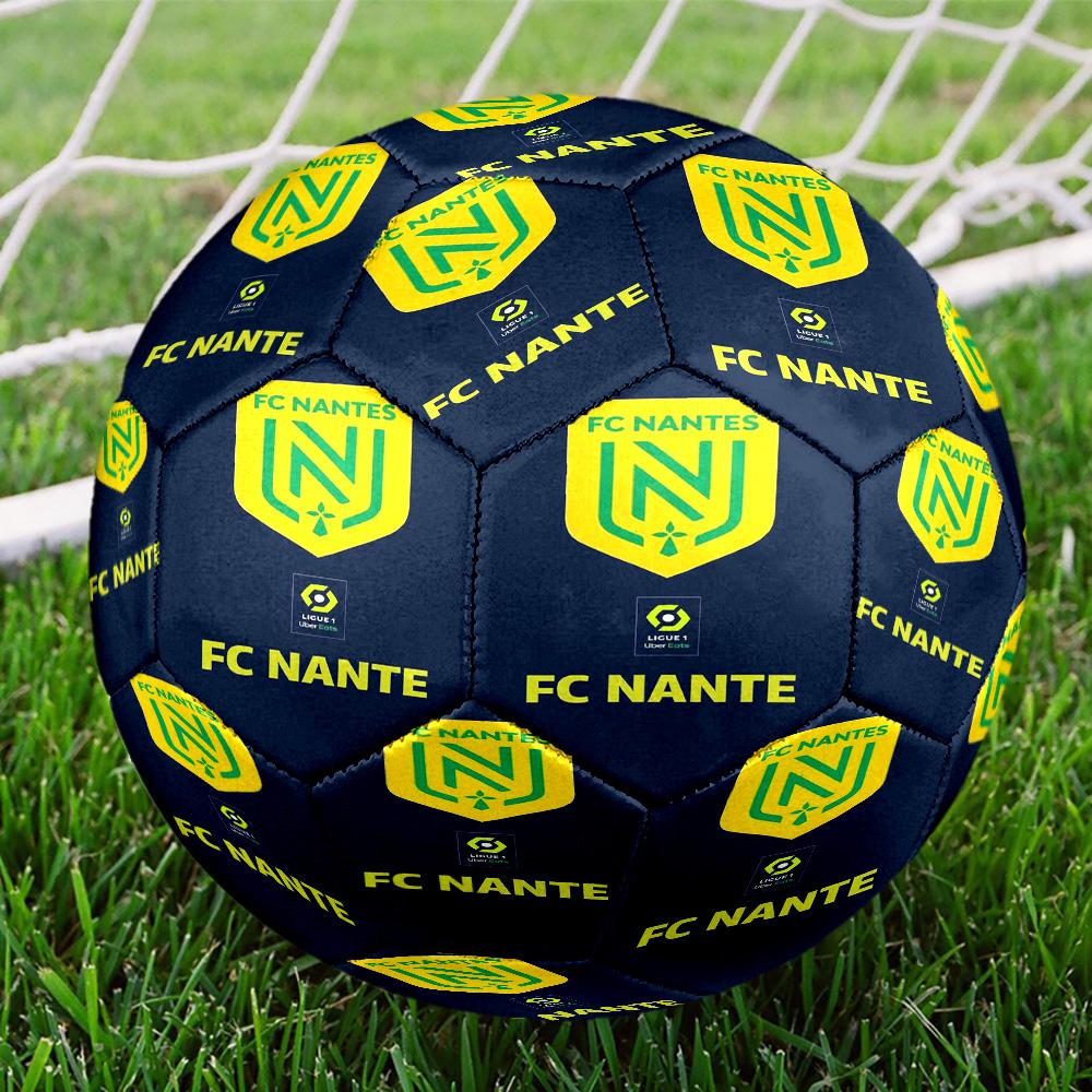 Fc Nantes Crest Design Size 5 Soccer Balls, High-Quality, Anti-Slip, Protective Football, a Unique Gift Suitable for Birthdays, Christmas