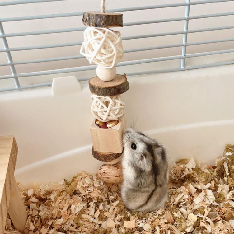 Small Animal Hamster Toy Handwoven Rattan Toy Cluster Pet Grinding Teeth Toy