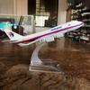 16CM 1:400 B747 Airplane Model Toy with Plastic Stable Base Realistic Alloy Die-cast Aircraft Ornament Kids Boys Plane Enthusiasts Collectible Gift