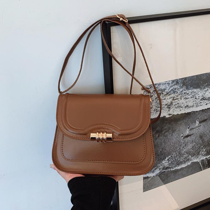 

Retro Niche Versatile Crossbody Bag Shoulder Bag Small Square Bag For Women Casual Commuting Saddlebag кавовий