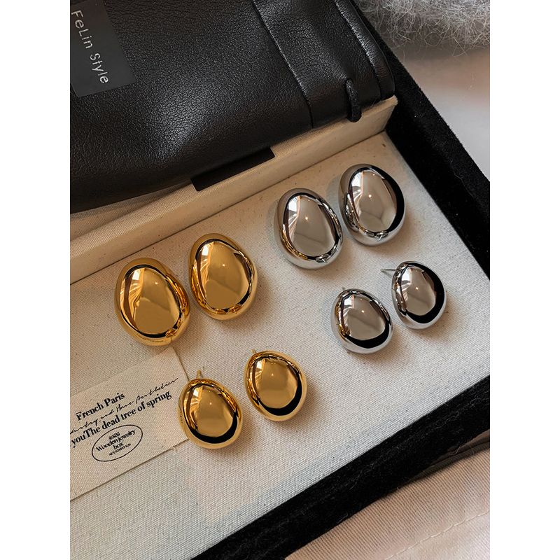Style Metal Heavy-Duty Exaggerated Large Earrings for Women, High-End, Face-Slimming, Light Luxury, Premium Feel, 2026 New Model, Gold Earrings