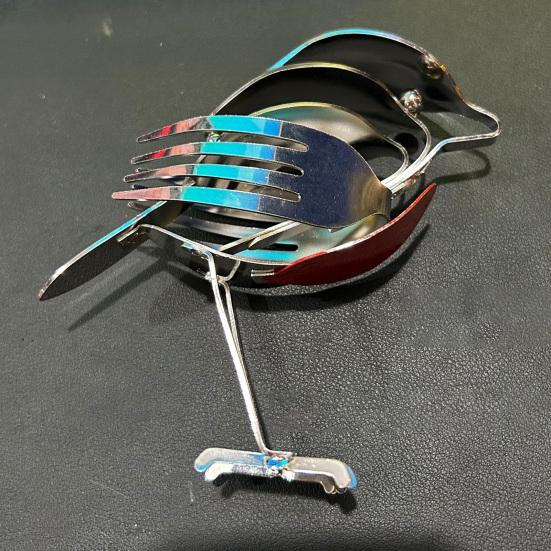 2 Stück Schrottmetall-Kunstskulpturen, Handgefertigte Metallskulptur mit roter Brust, Rostfreie Vintage-Industriekunst für Garten, Hof, Schreibtisch-Dekoration, Einzigartiges Geschenk für