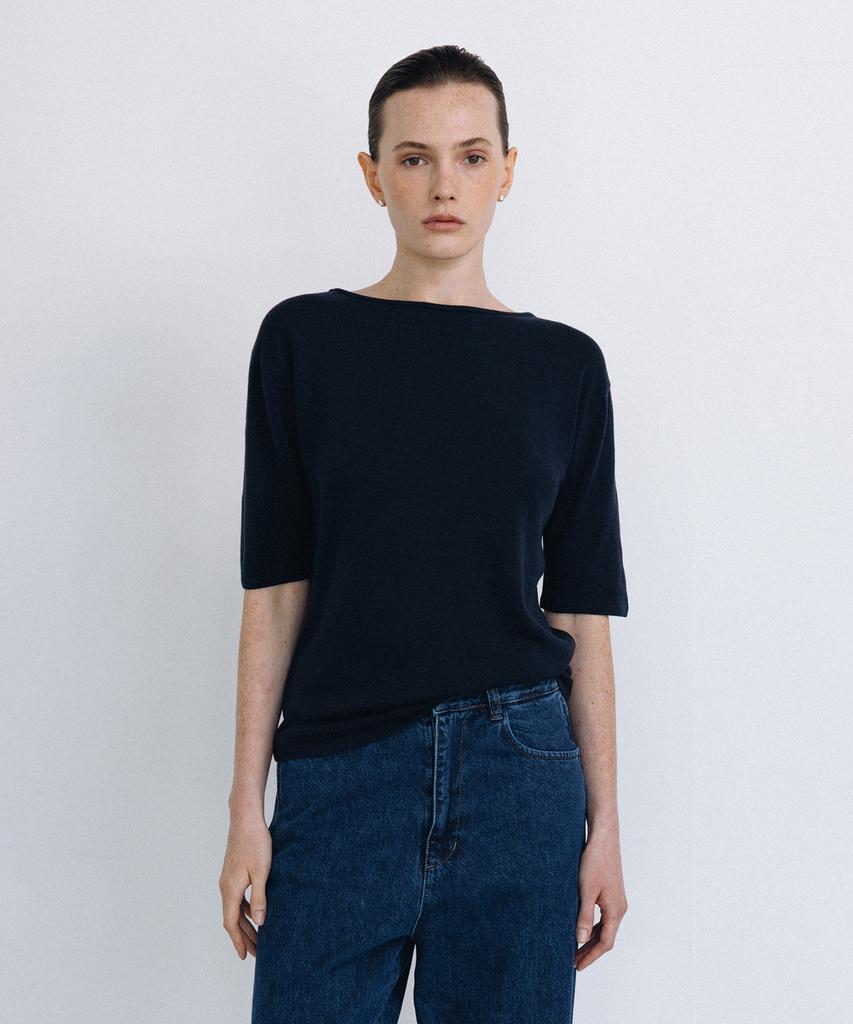 Beullaengkeulumumeon Boat Neck Half Knit_Navy
