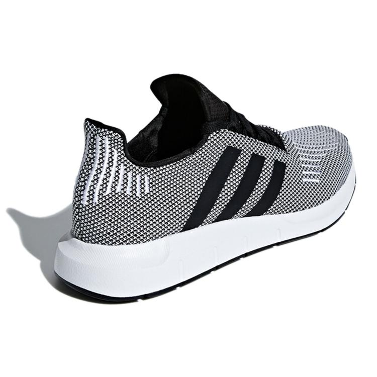 adidas Swift Run