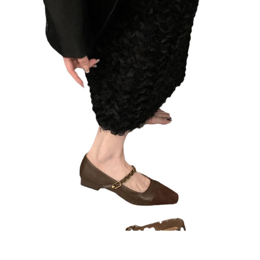 Thick heel chain pointed Mary Jane women's shoes spring and autumn 2025 new low heel light mouth word with retro single shoes