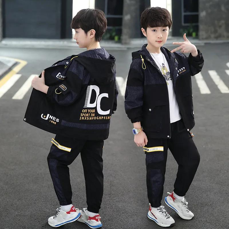 

Комплект спортивной одежды для мальчиков на весну/осень Стильная рабочая куртка + брюки Комплект из двух предметов для детей старшего возраста 120 чёрный