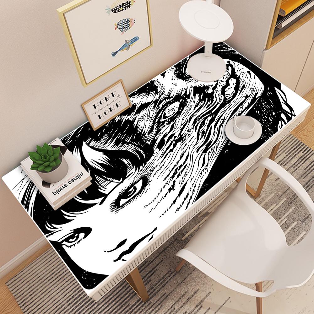

Junji Ito Mousepad New Rubber Mouse Durable Desktop Mousepad Size for Game Keyboard Pad for Gamer Not LockEdge10x10cm