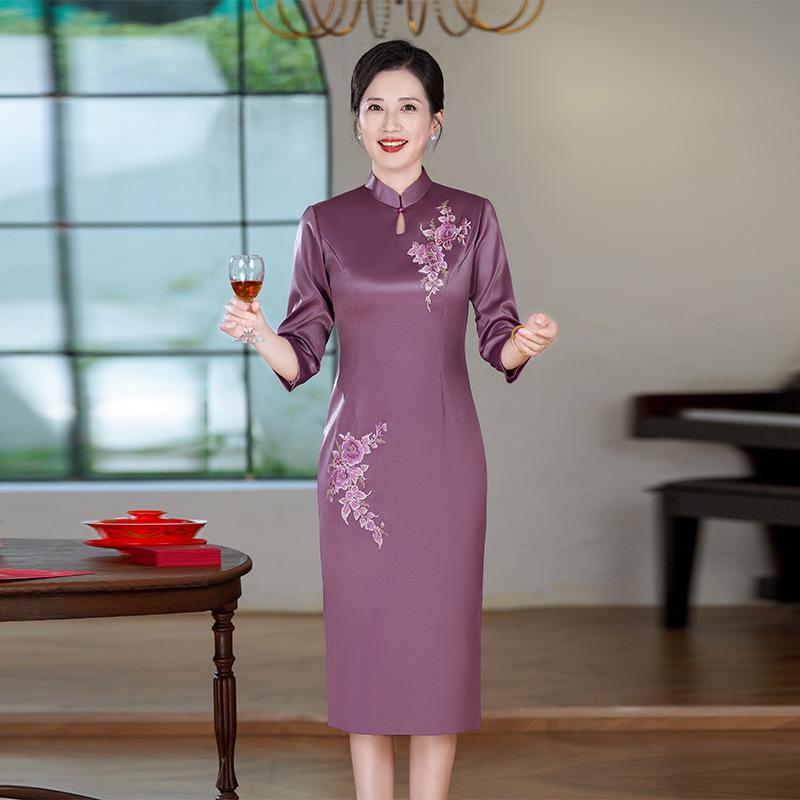 Purple Embroidered Cheongsam: Elegant Autumn Evening Dress for Mother-in-law, 2025 Edition