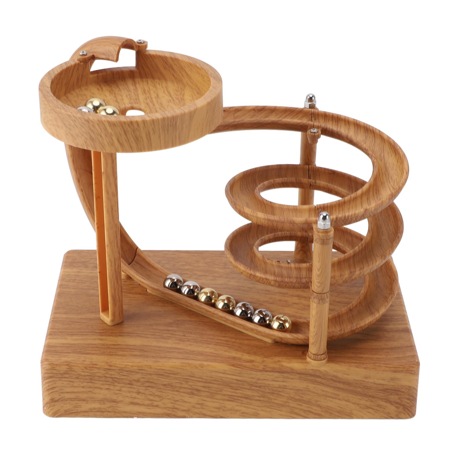 Mākslas mūžīgās kustības mašīnas ornaments galda