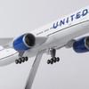 United Airlines Aircraft Model Airways 777 Aircraft Model Ornament Resin Material Decorative With Plane Model Gifts Collection