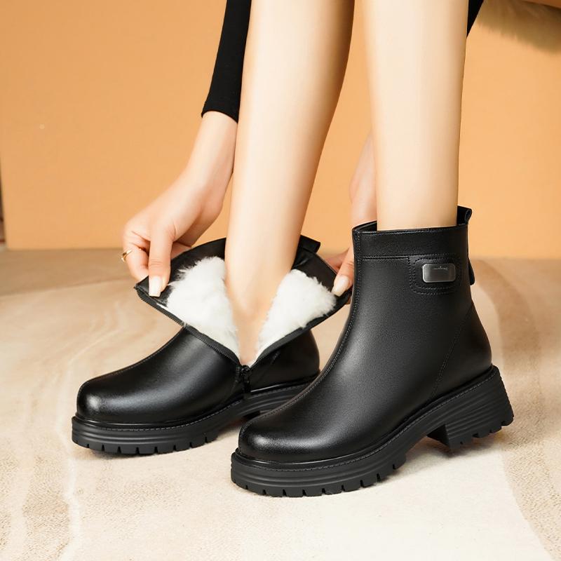Fashion AIYUQI Ankle Boots Women 2025 New Genuine Leather Natural Wool Snow Boots Women Anti Slip Large Size Women's Motorcycle Boots