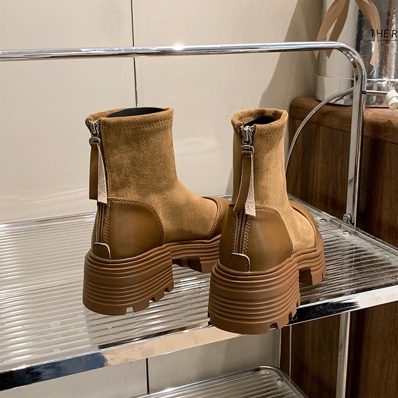 2025 Herbst und Winter neue vielseitige Wildlederärmel Kurzstiefel Damen Retro Britische Martin Stiefel dicksohlige dickabsätzige Ritterstiefel