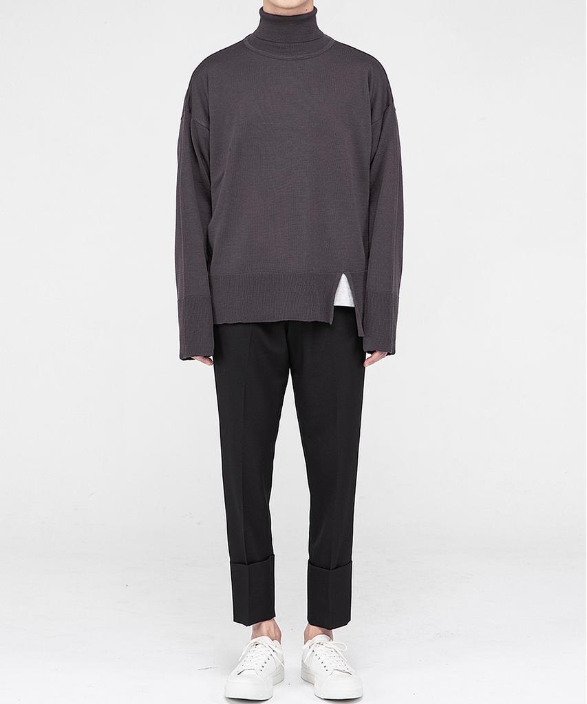 Keomeonseutaendadeu Cutout Turtleneck Knit [Purple]
